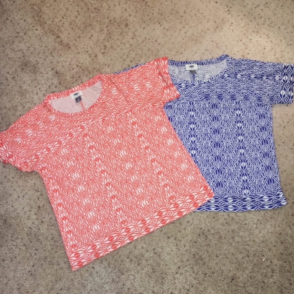 Old Navy Short Sleeve Baja Square Tees Small